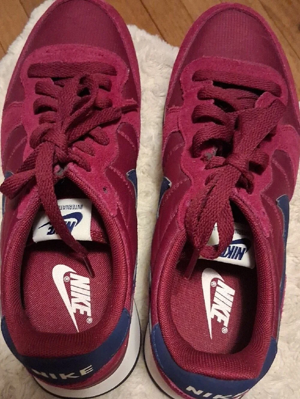 nwob 2018 nike internationalist sneakers womens 9.5 true berry blue shoes